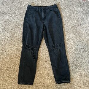 American Eagle black mom jeans size:8